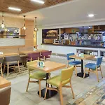 - Kadikoy By Ihg Szálloda 4*