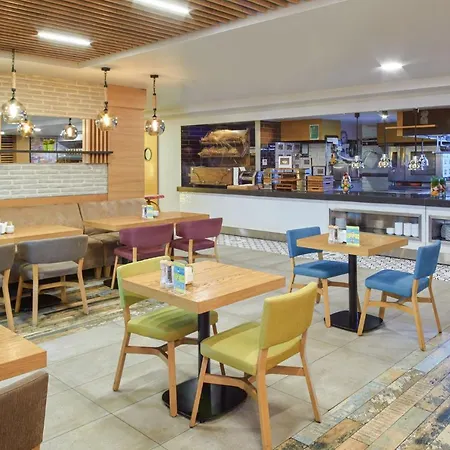 - Kadikoy By Ihg Hotell 4*