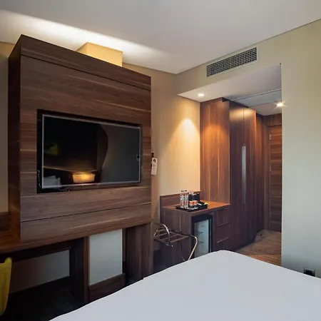 - Kadikoy By Ihg Hotel Istambul