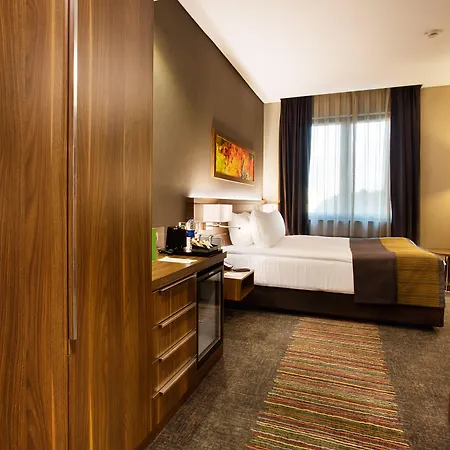 - Kadikoy By Ihg Hotel 4*