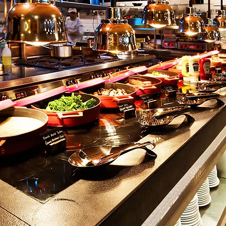 - Kadikoy By Ihg Hotel 4*