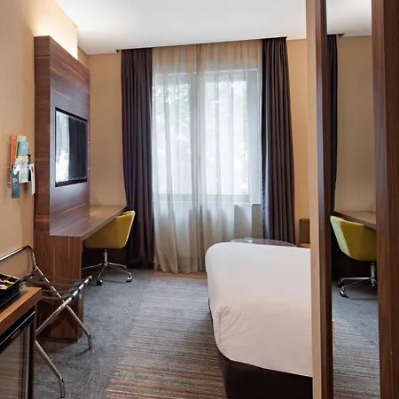 - Kadikoy By Ihg 4* Istambul