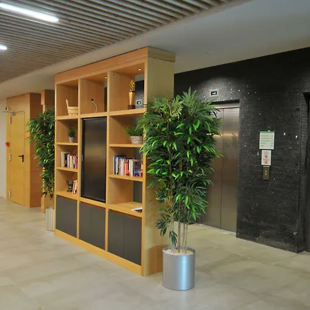 - Kadikoy By Ihg Hotel