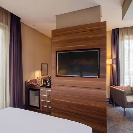 - Kadikoy By Ihg Ξενοδοχείο 4*